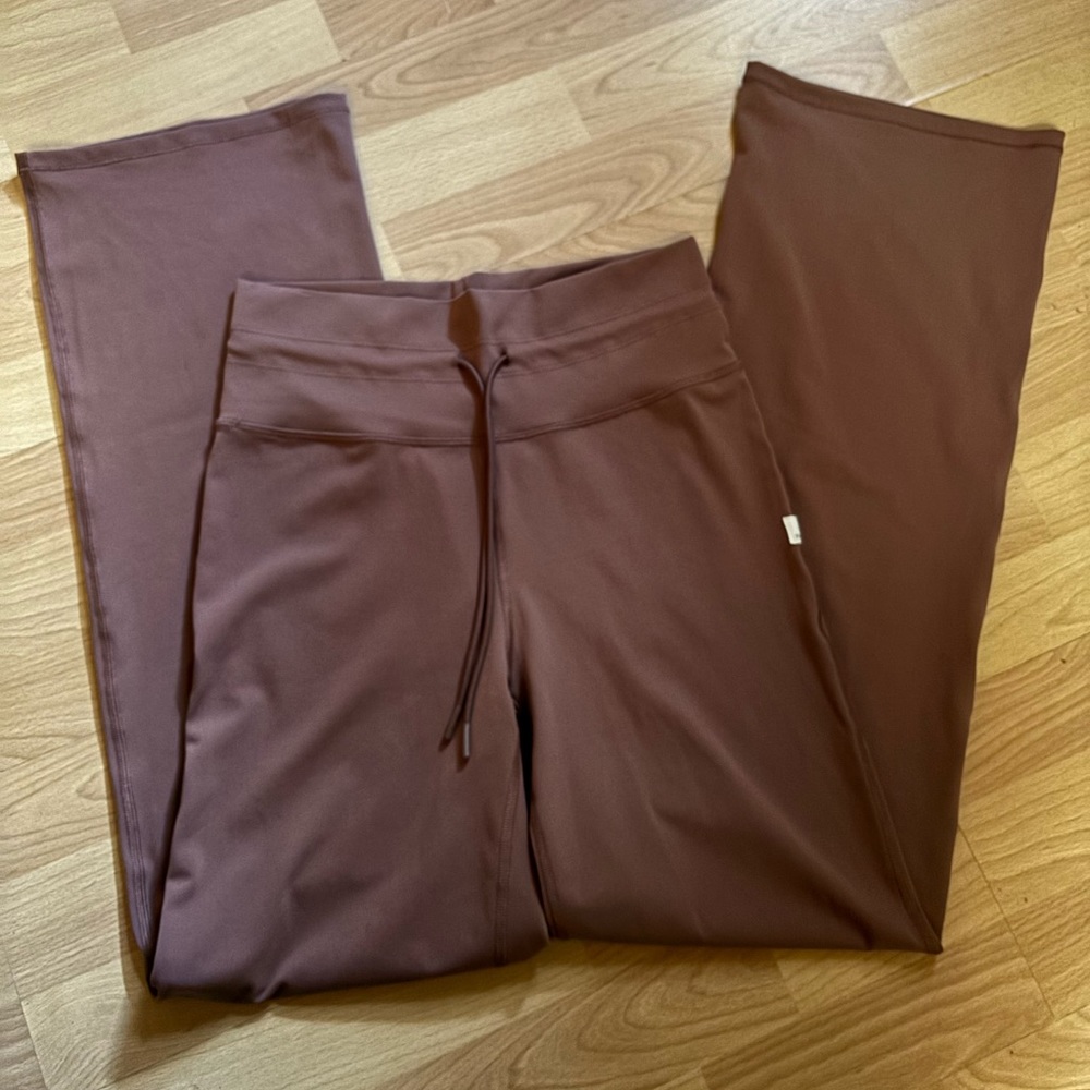 Vouri Daily Wideleg Legging, size small, regular length